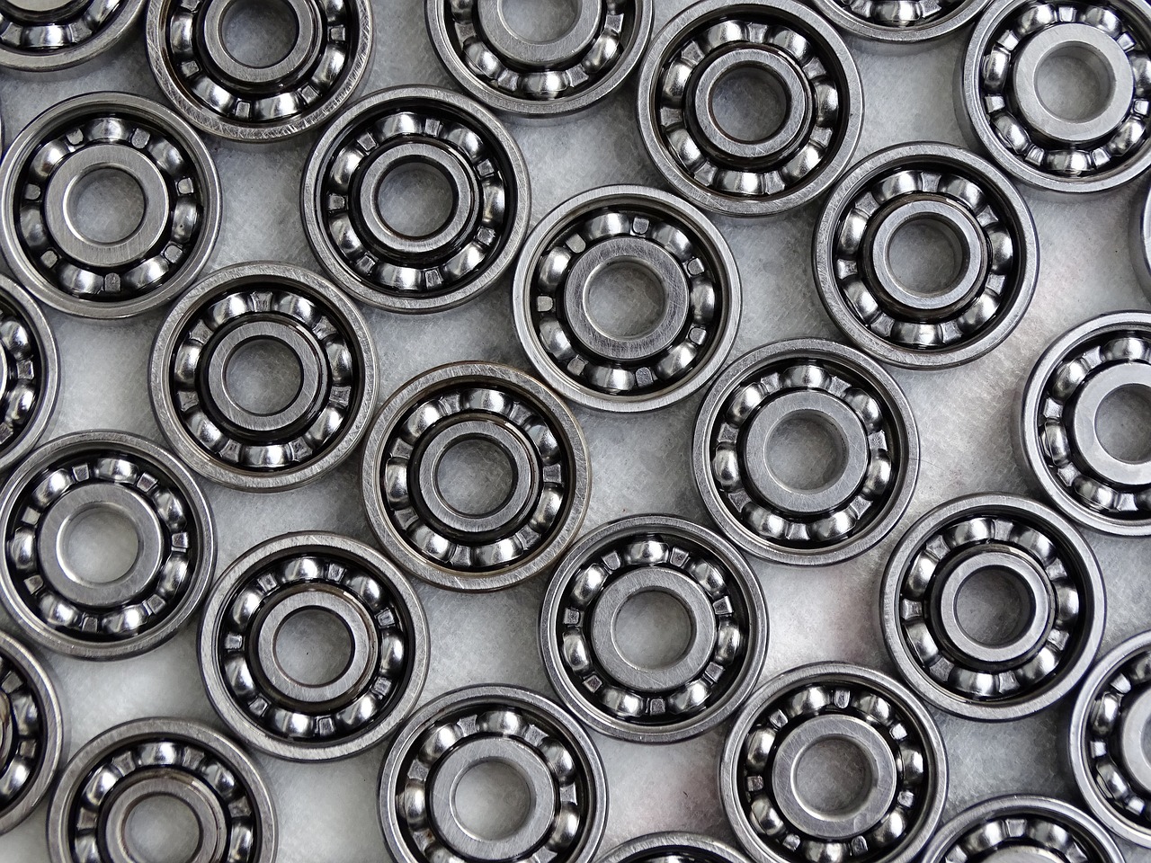 What Are The Advantages Of Cylindrical Roller Bearing?